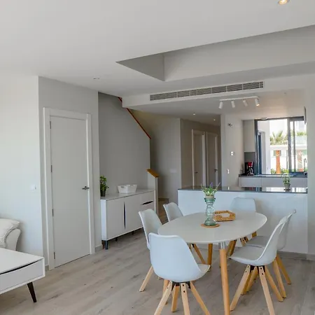 Stunning Villamar, Next To The Beach *