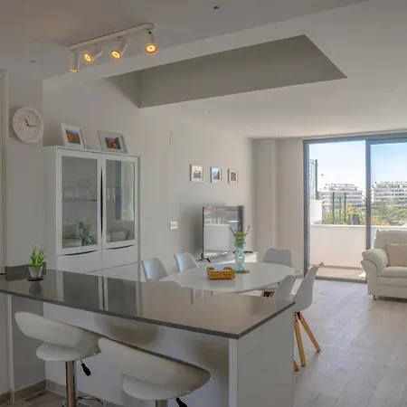 Stunning Villamar, Next To The Beach *